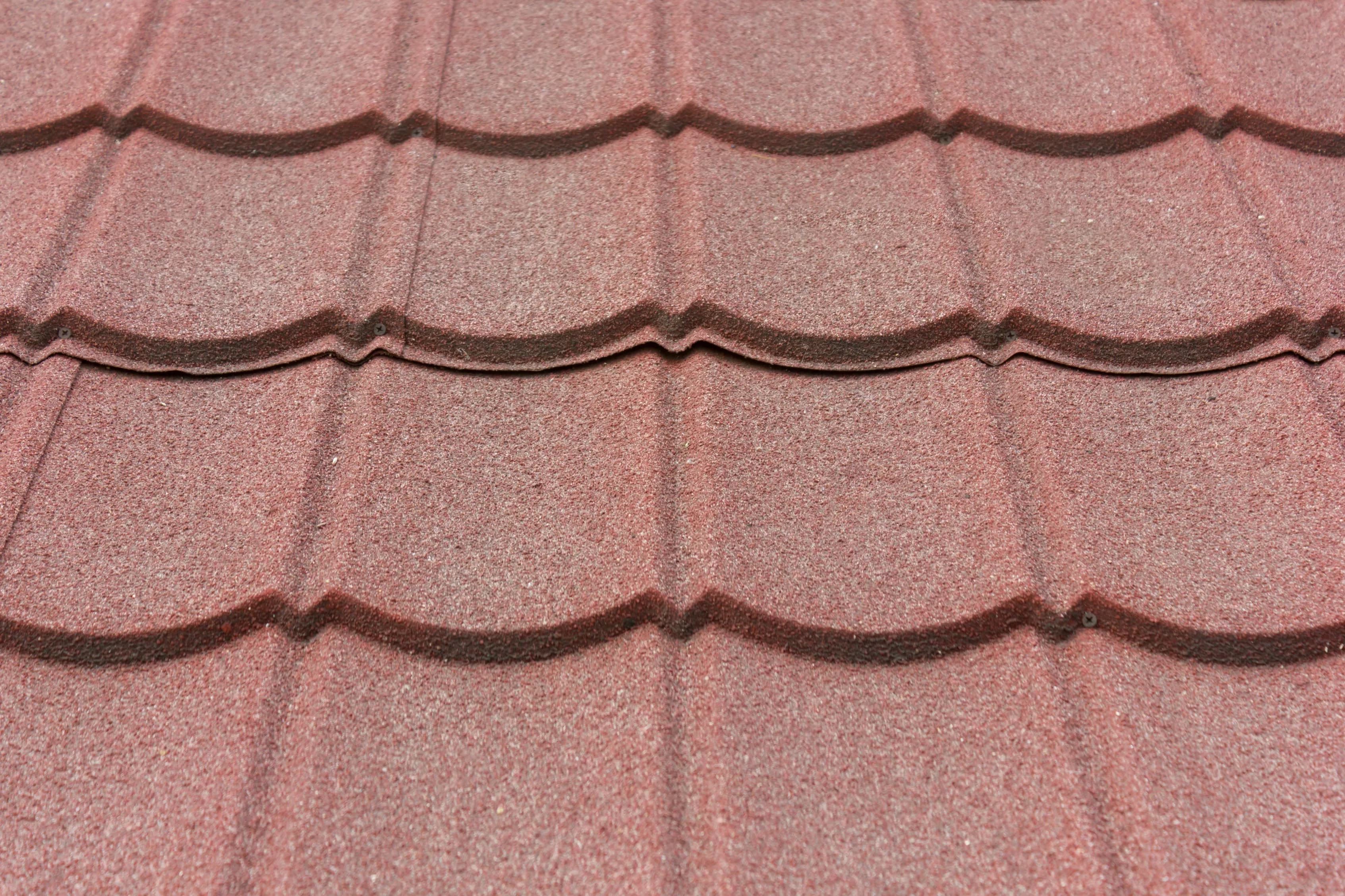 Stone coated steel roofing tiles with textured finish