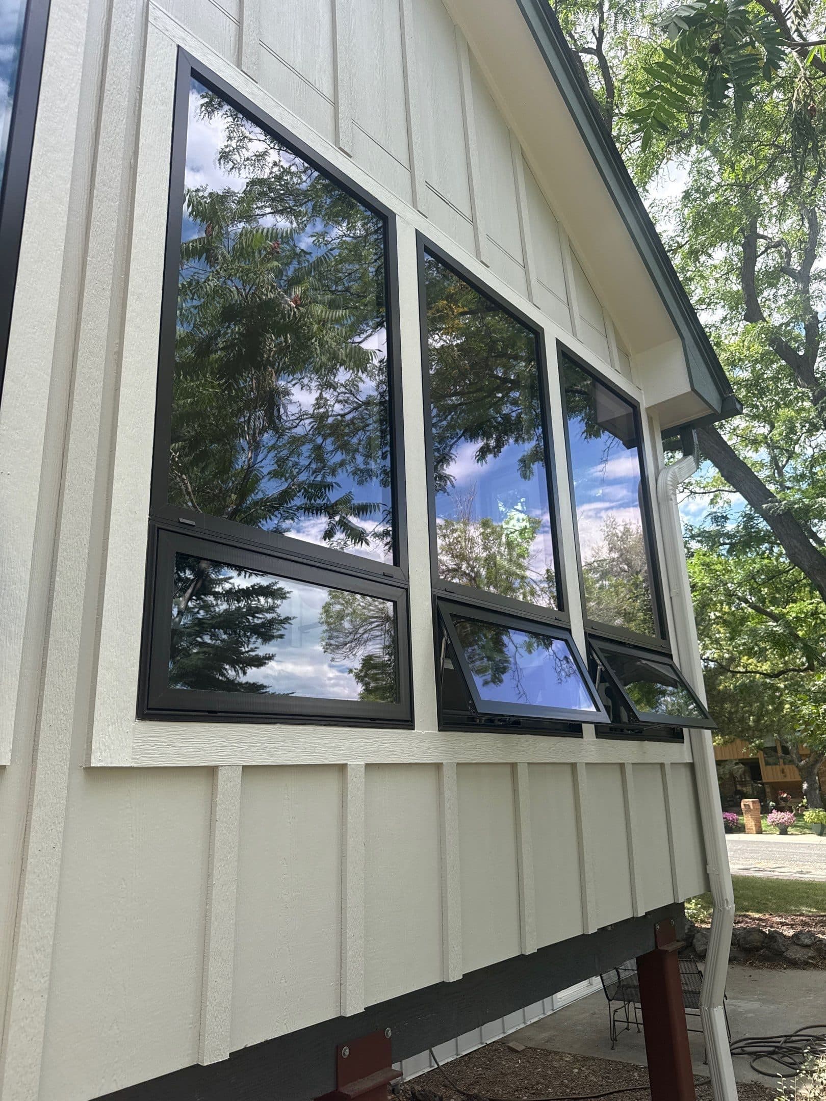 New James Hardie siding and new Pella Impervia windows on a home in Arvada, CO.